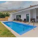 The Pool House In Ponta De Sol 度假居 *