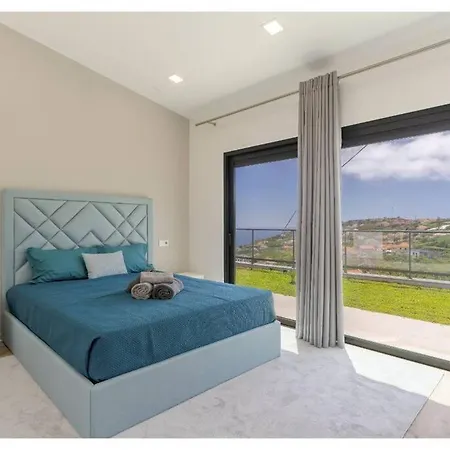 The Pool House In Ponta De Sol * Funchal (Madeira)