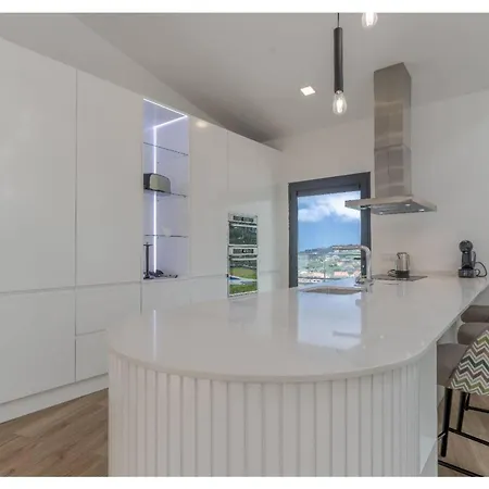 The Pool House In Ponta De Sol Holiday home