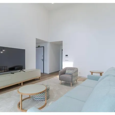 The Pool House In Ponta De Sol *